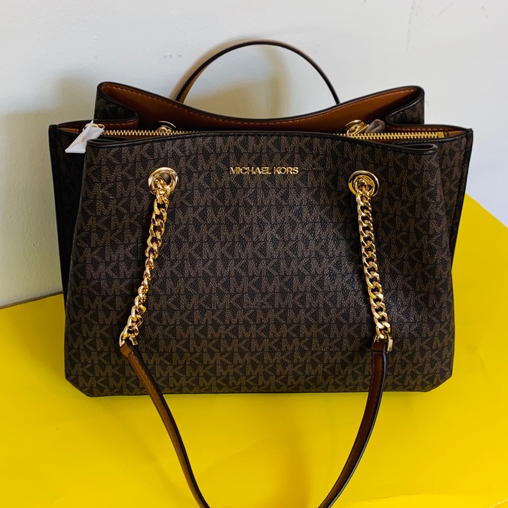 MICHAEL KORS PURSE ( LARGE SATCHEL )